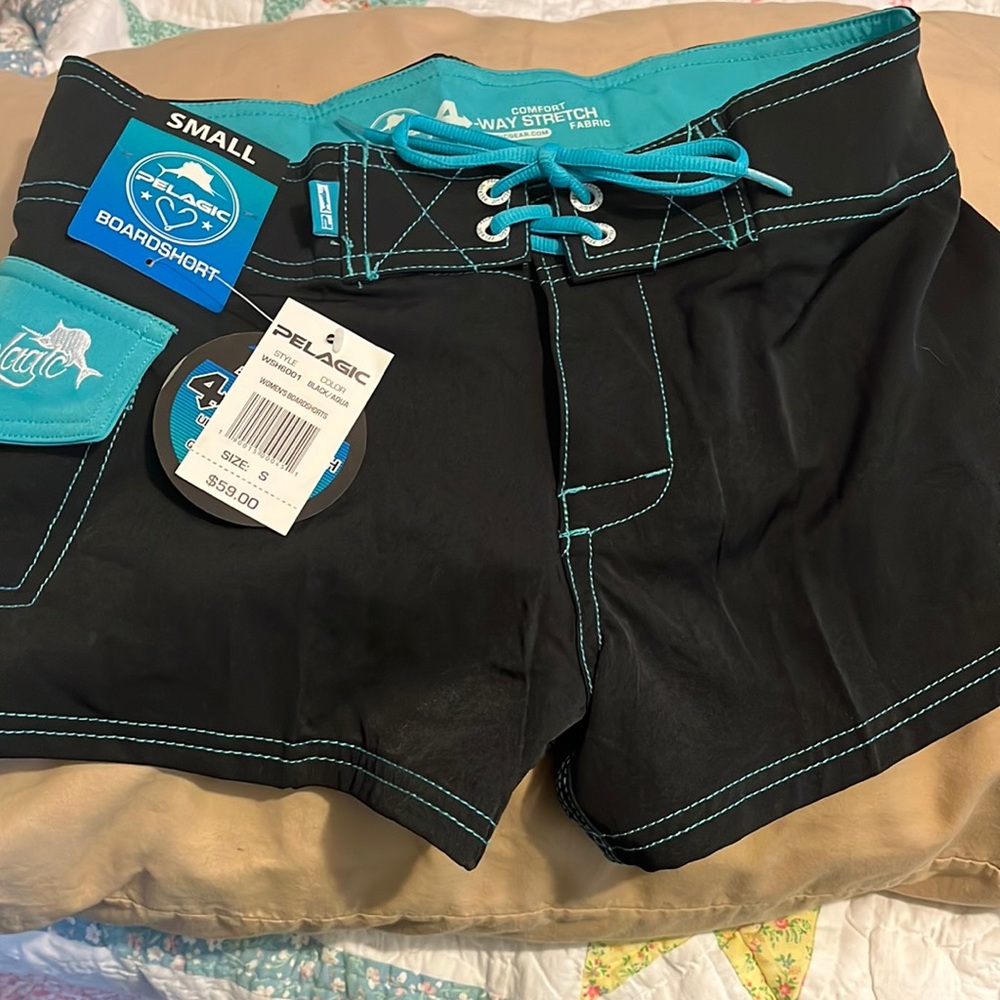 Women’s pelagic board shorts size S